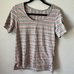 Columbia scoop neck short sleeves shirt medium